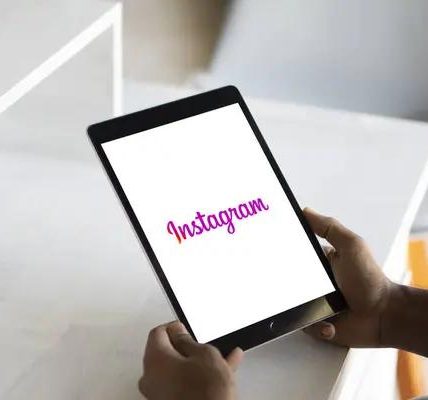 Browse Instagram Like a Pro Using Gwaa